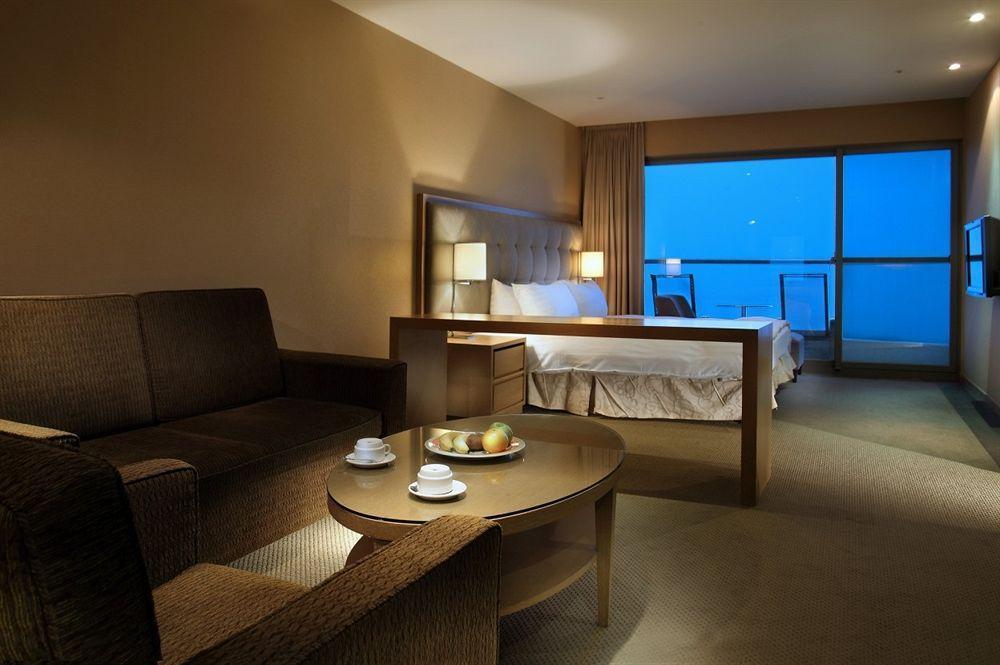 Hotel Del Lago Ючи Екстериор снимка
